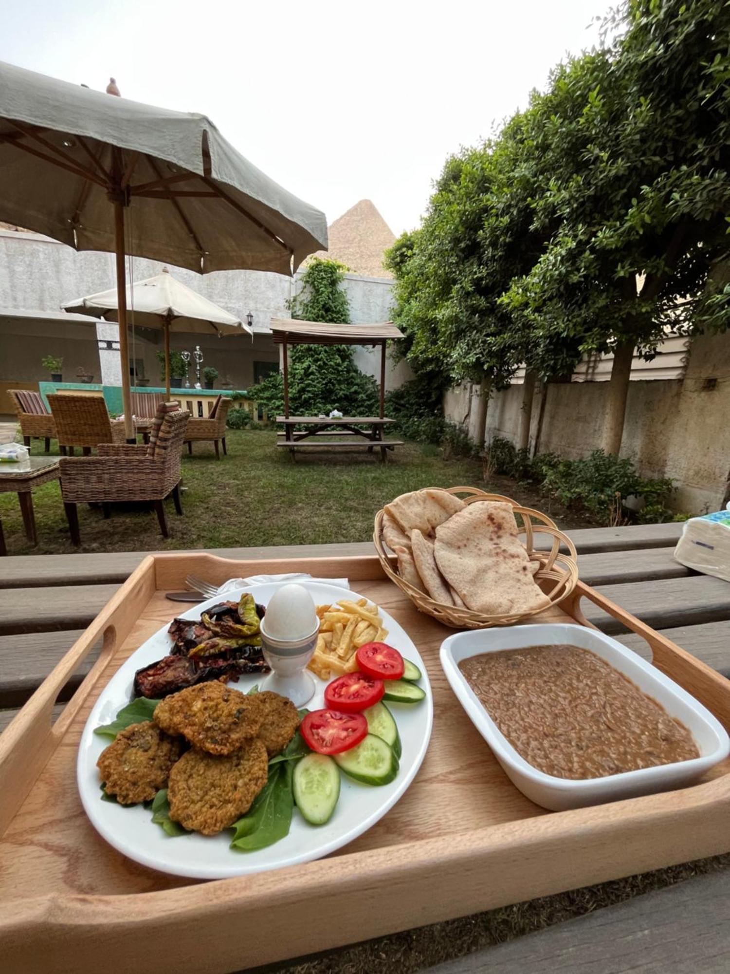 The Grand Pyramids View Hotel Kafret el-Gabal المظهر الخارجي الصورة