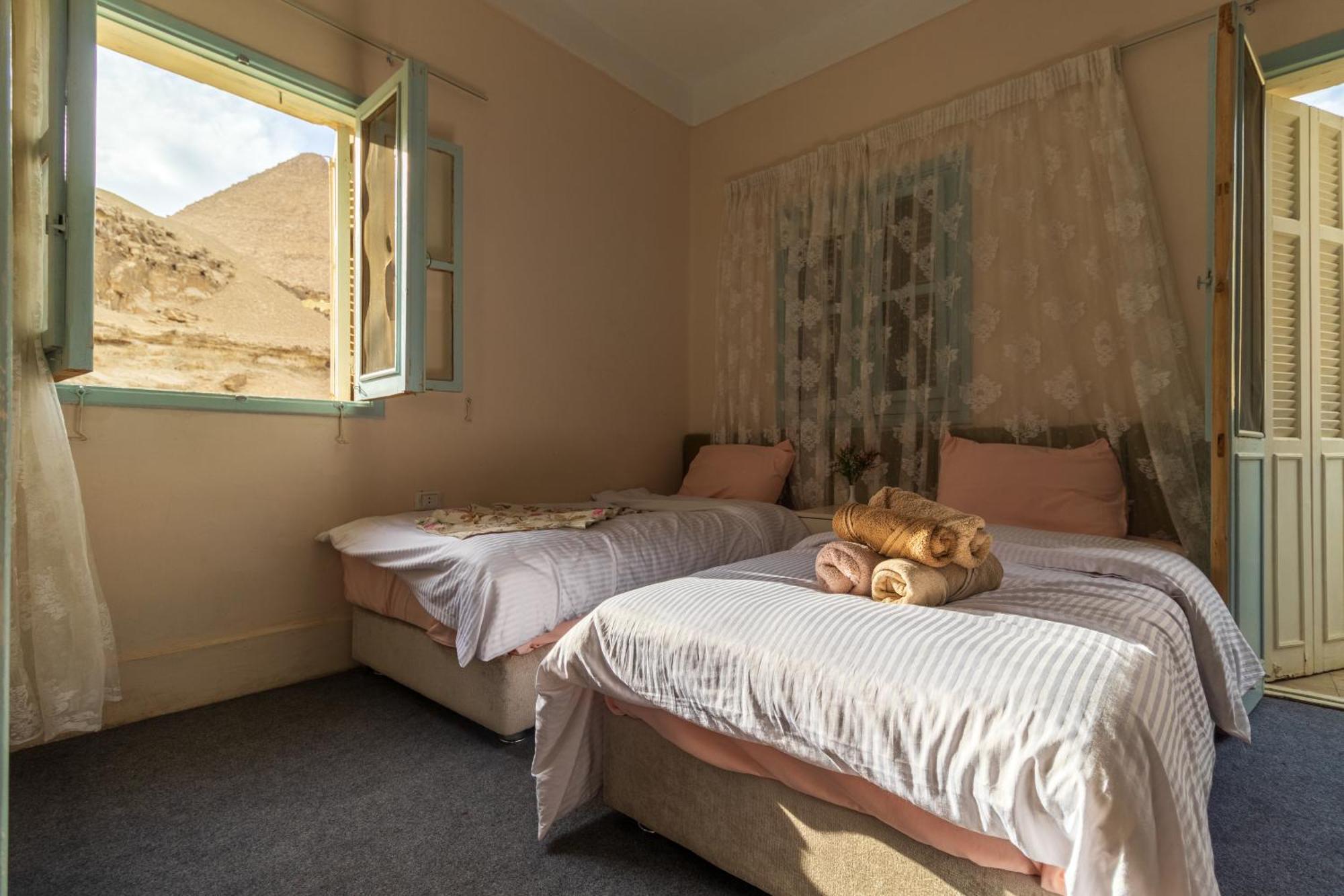 The Grand Pyramids View Hotel Kafret el-Gabal الغرفة الصورة