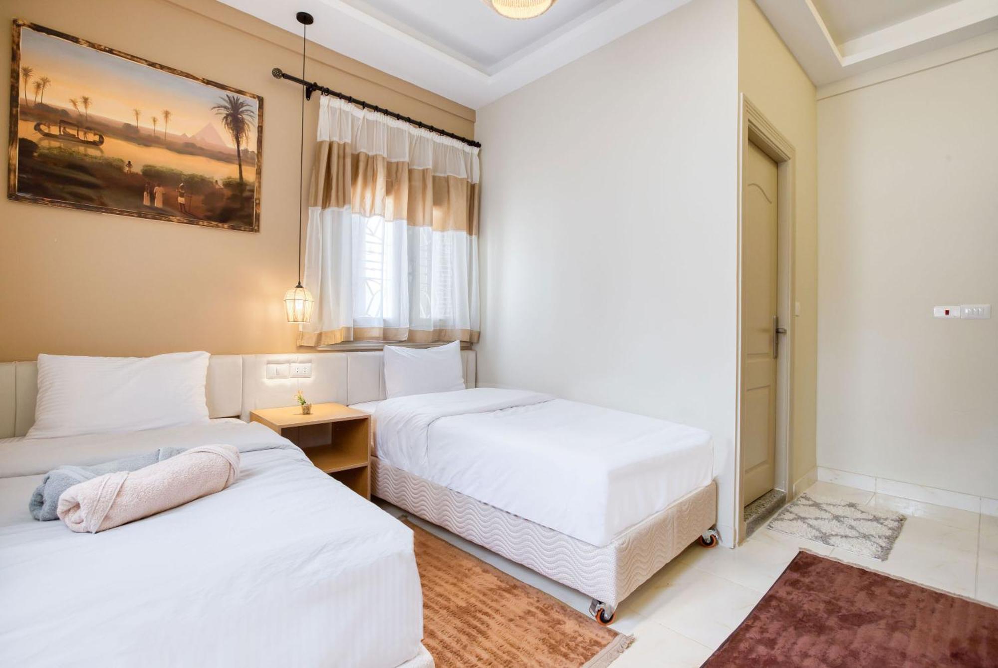 The Grand Pyramids View Hotel Kafret el-Gabal الغرفة الصورة